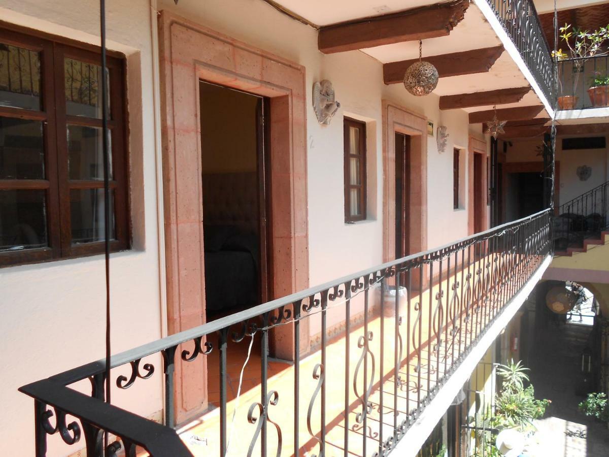 Hotel Parrokia